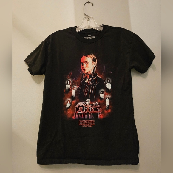Stranger Things Max's Time Graphic T-shirt | Size Small - Picture 1 of 7